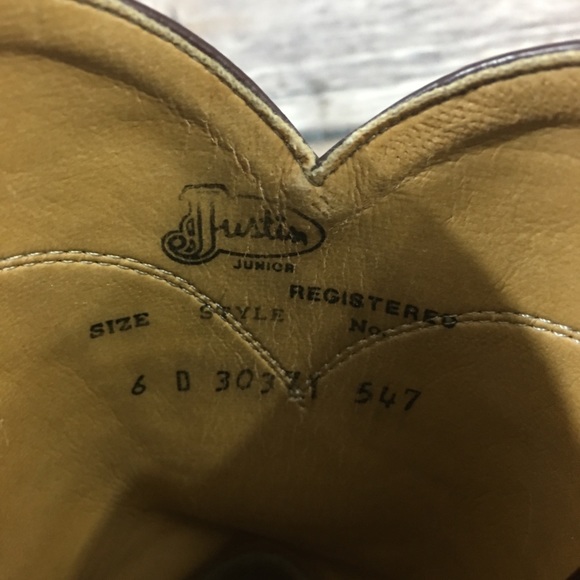 (SOLD) Justin Juniors Burgundy Chestnut Boots - Picture 7 of 7